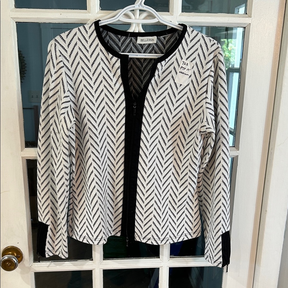 722.   Belldini Monochrome Chevron Knit Jacket